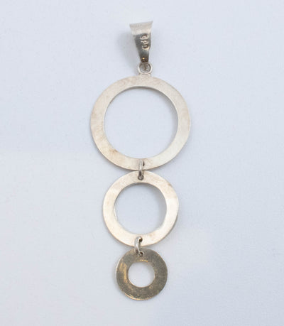 Vintage 980 Silver 3 Different Sized Rings Pendant!