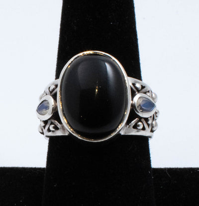 Vintage Sterling Silver Large Black Resin Oval Cocktail Ring! [Size 8 US]