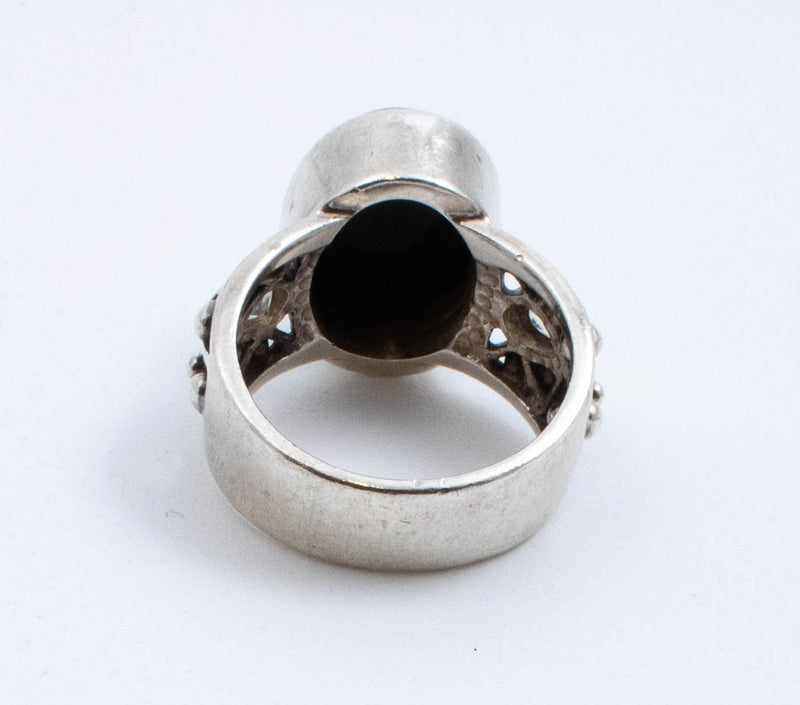 Vintage Sterling Silver Large Black Resin Oval Cocktail Ring! [Size 8 US]