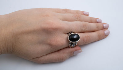 Vintage Sterling Silver Large Black Resin Oval Cocktail Ring! [Size 8 US]