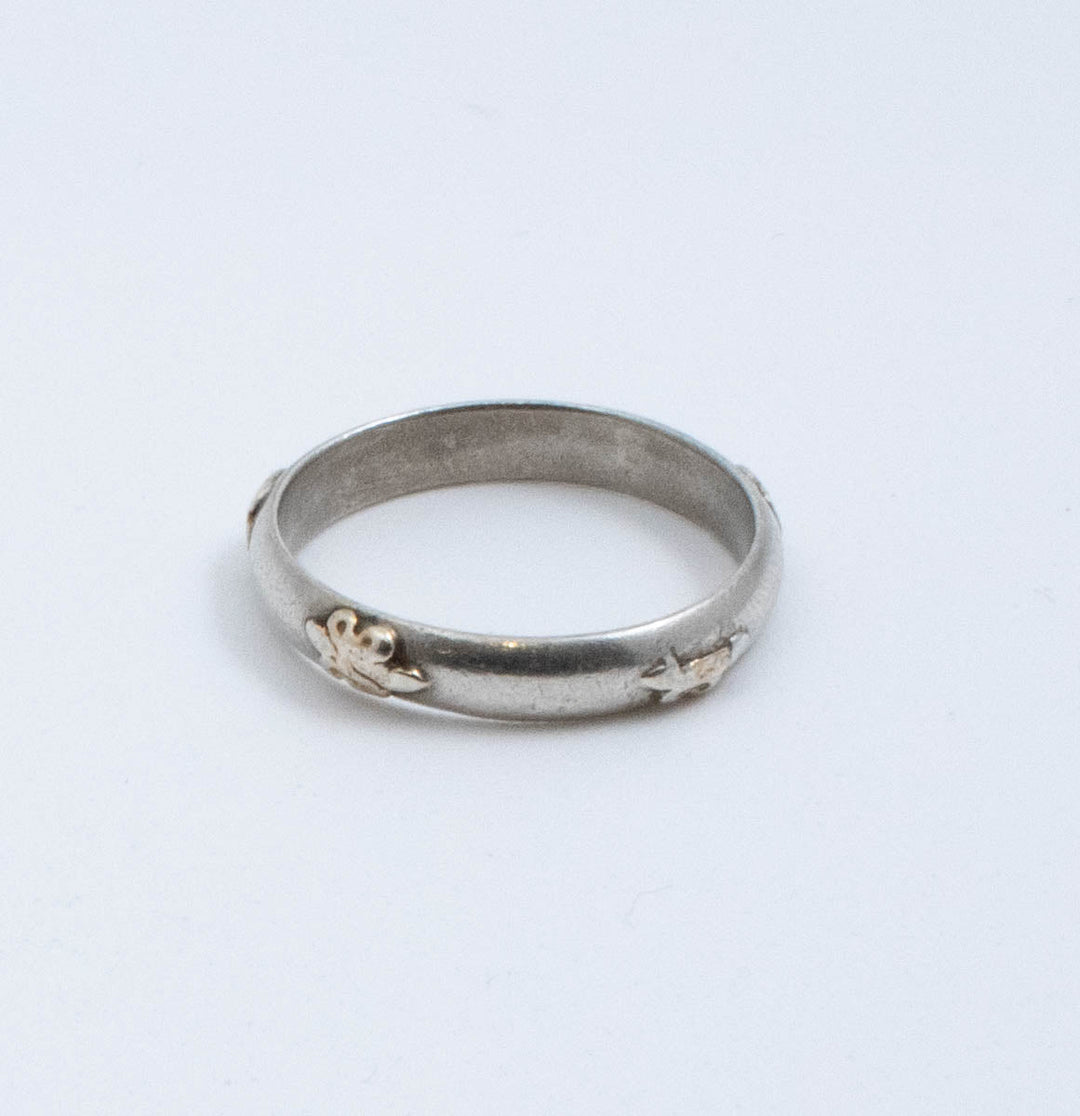 Vintage Sterling Silver Band with Butterflies! [Size 8.25 US]