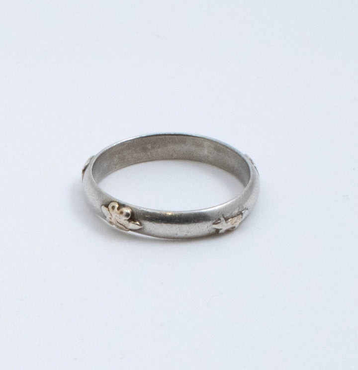 Vintage Sterling Silver Band with Butterflies! [Size 8.25 US]