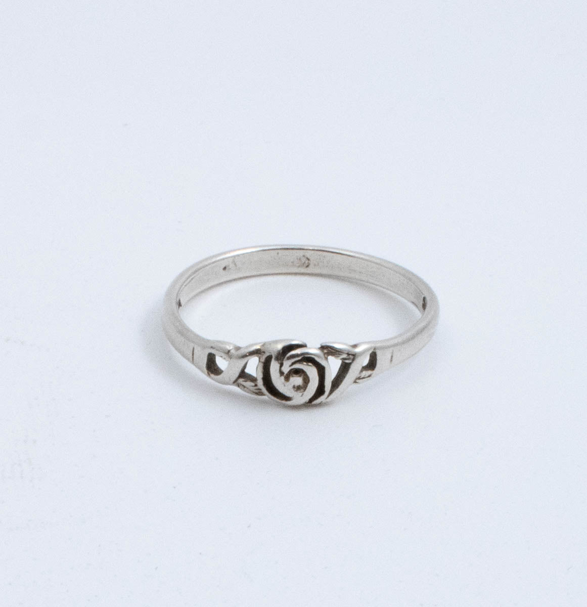 Vintage Sterling Silver Dainty Rose Ring! [Size 7 US] - 47Silver - 