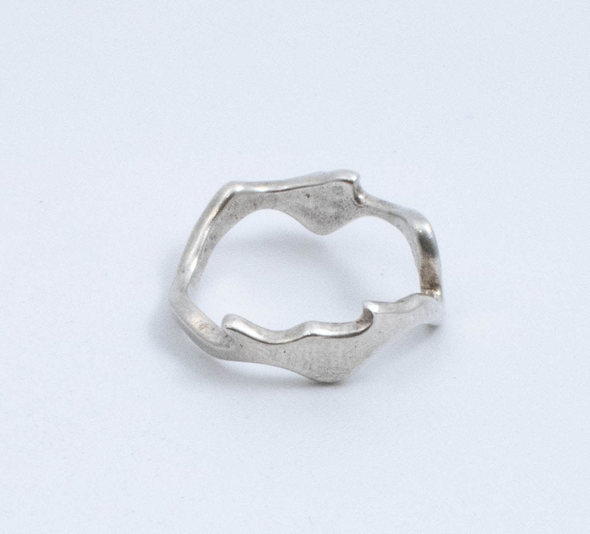 Vintage Sterling Silver Jagged Band With Round Diamond (CZ)! [Size 4.75 US]