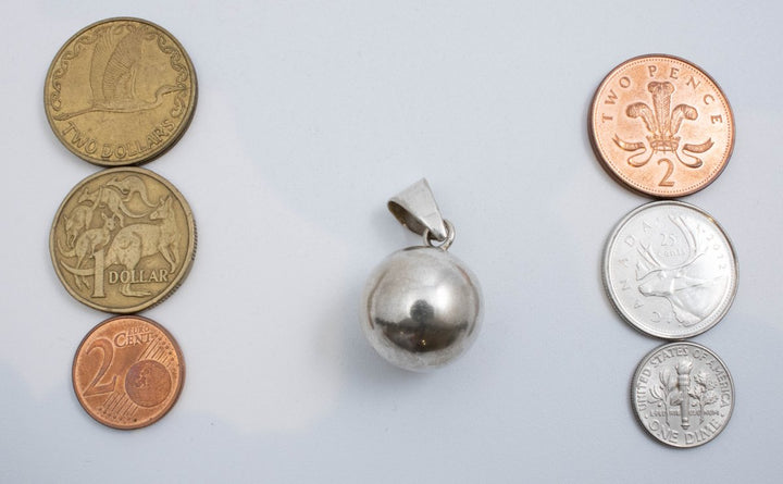Vintage Sterling Silver Medium Sized Ball Pendant! - 47Silver - 