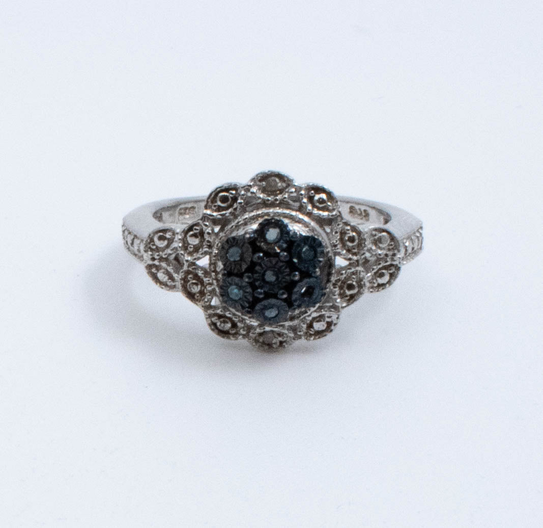 Vintage Sterling Silver Stunning Floral Ring With Blue Centre Ring! [Size 7 US]