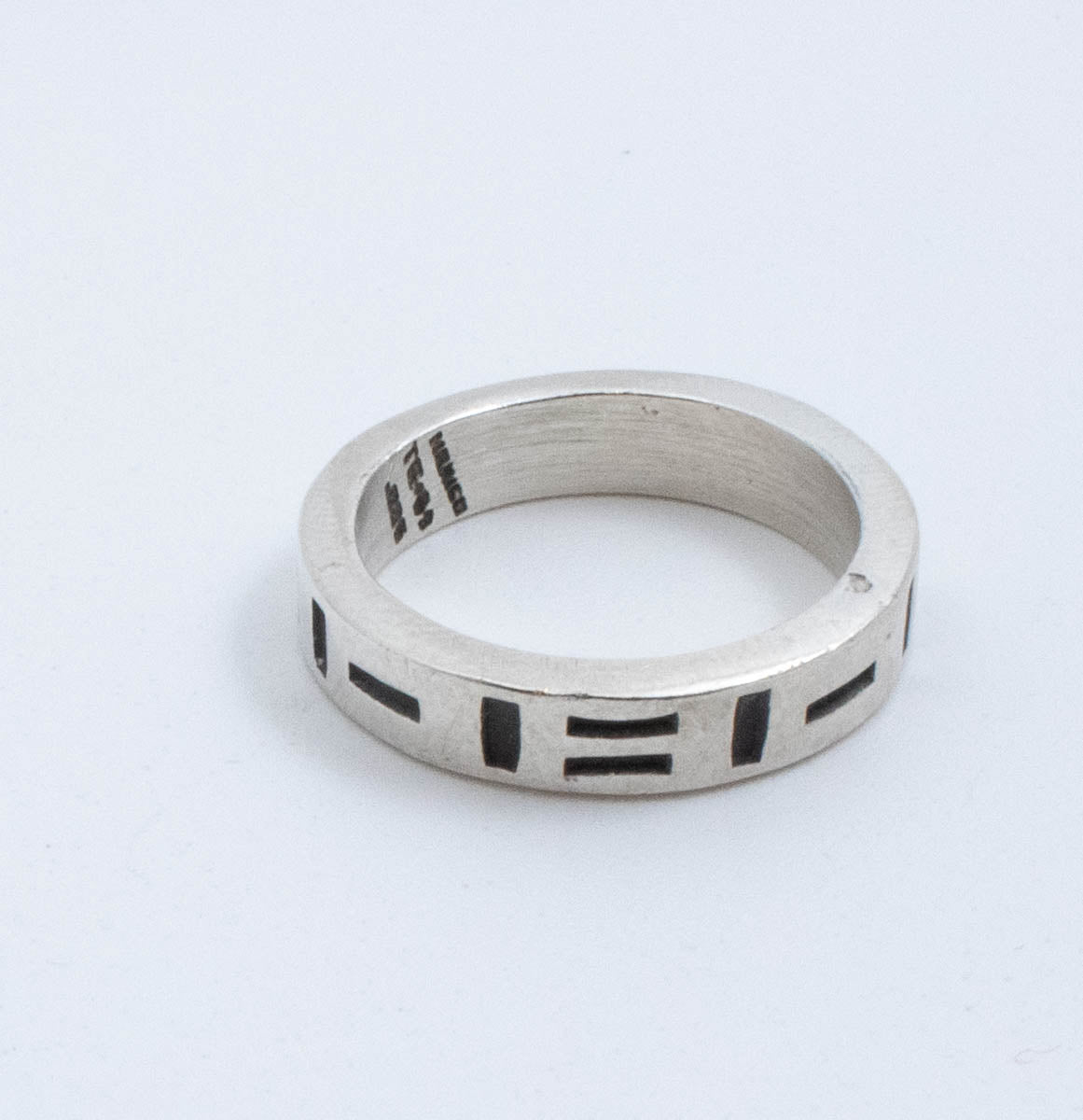 Vintage Sterling Silver Thick Band Etched Rectangles! [Size 7.75 US] Made in Mexico