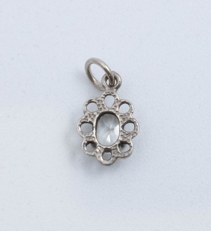 Vintage Sterling Silver Tiny Floral Pendant With Oval Diamond (CZ)!