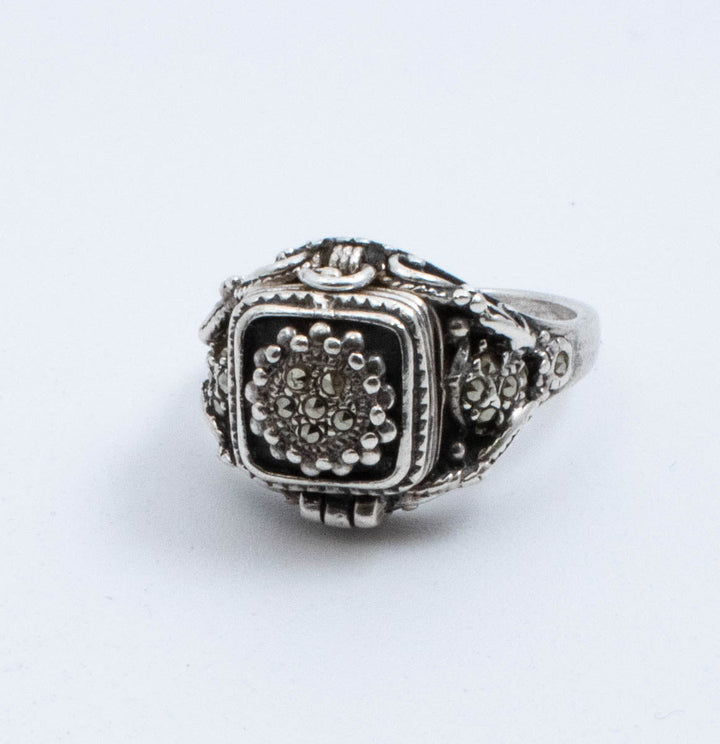 Vintage Sterling Silver Treasure Chest Ring with Marcasite! [Size 8.5 US]